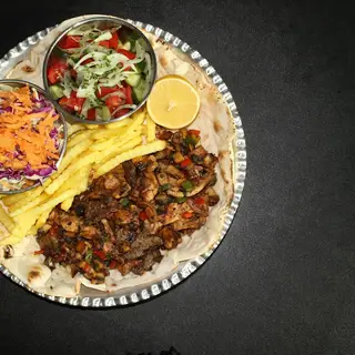 Assiette Kebab Poulet — photo d'illustration